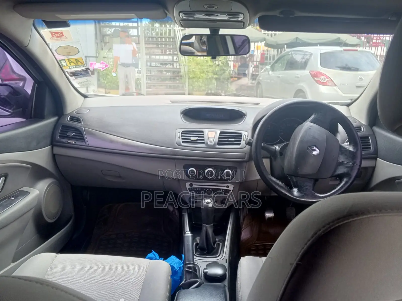 Renault Fluence 2011 Silver