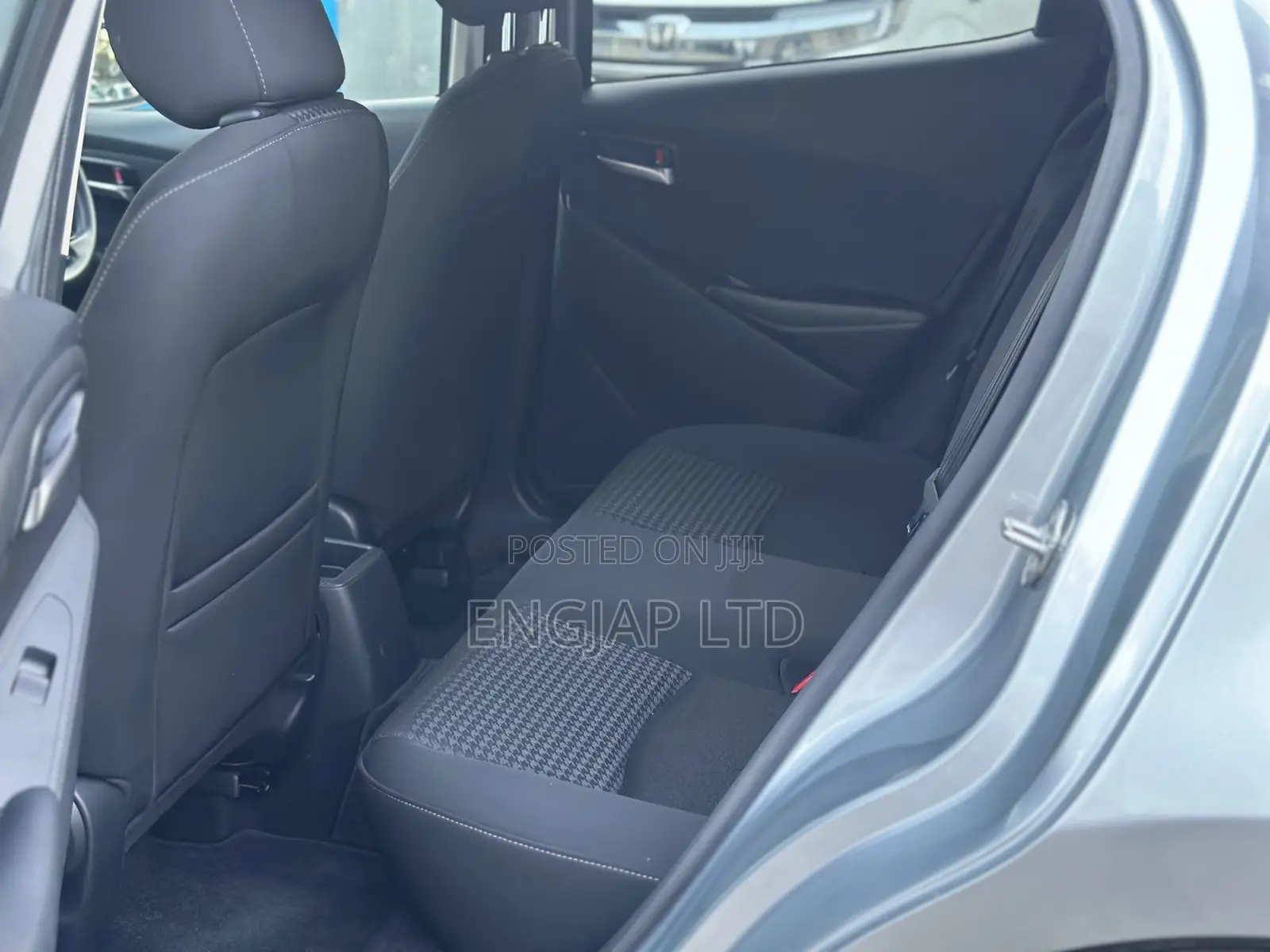 Mazda Demio 2019 Silver
