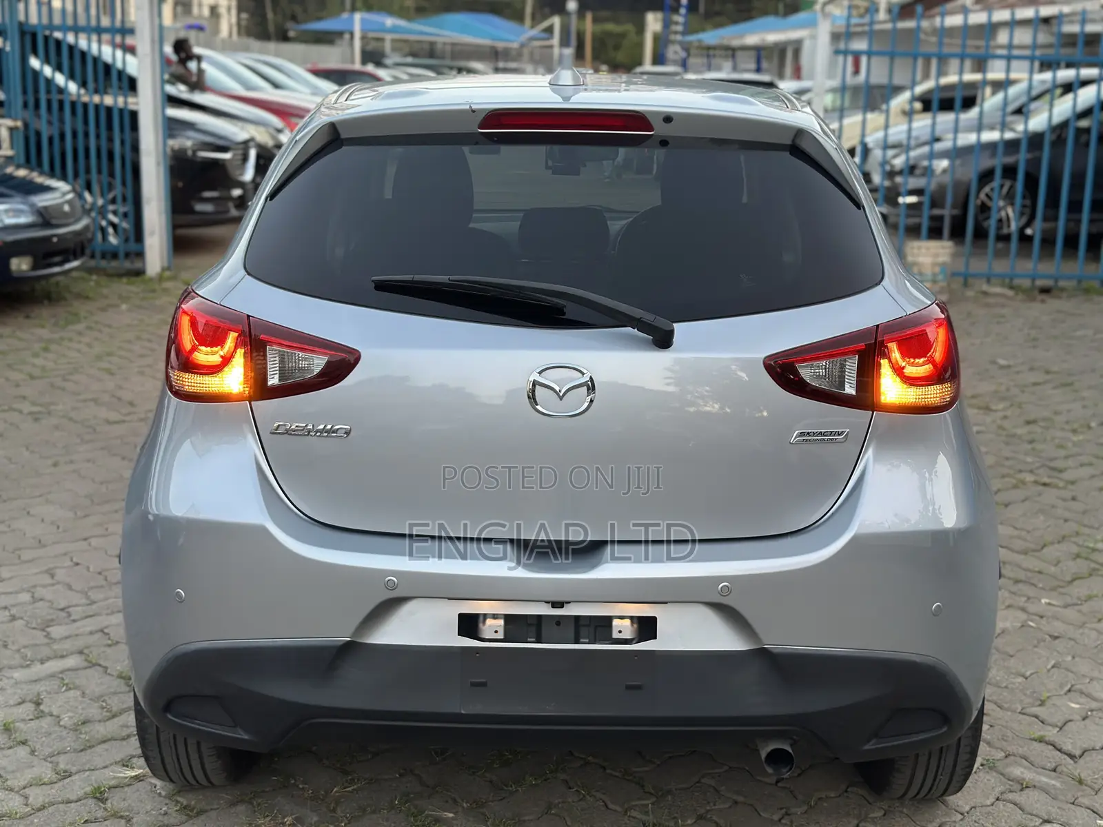 Mazda Demio 2019 Silver