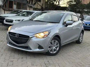 Mazda Demio 2019 Silver