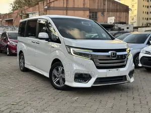 Honda Stepwgn 2019 Pearl