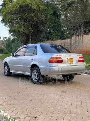 Toyota Corolla 1998 Silver