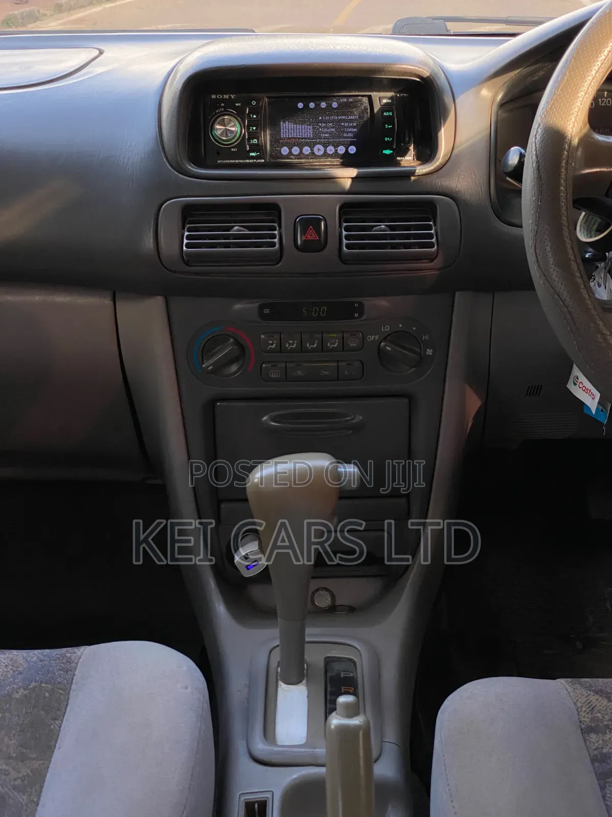 Toyota Corolla 1998 Silver