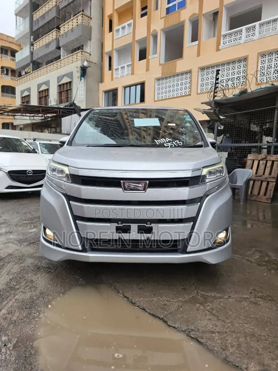 Toyota Noah 2020 Silver