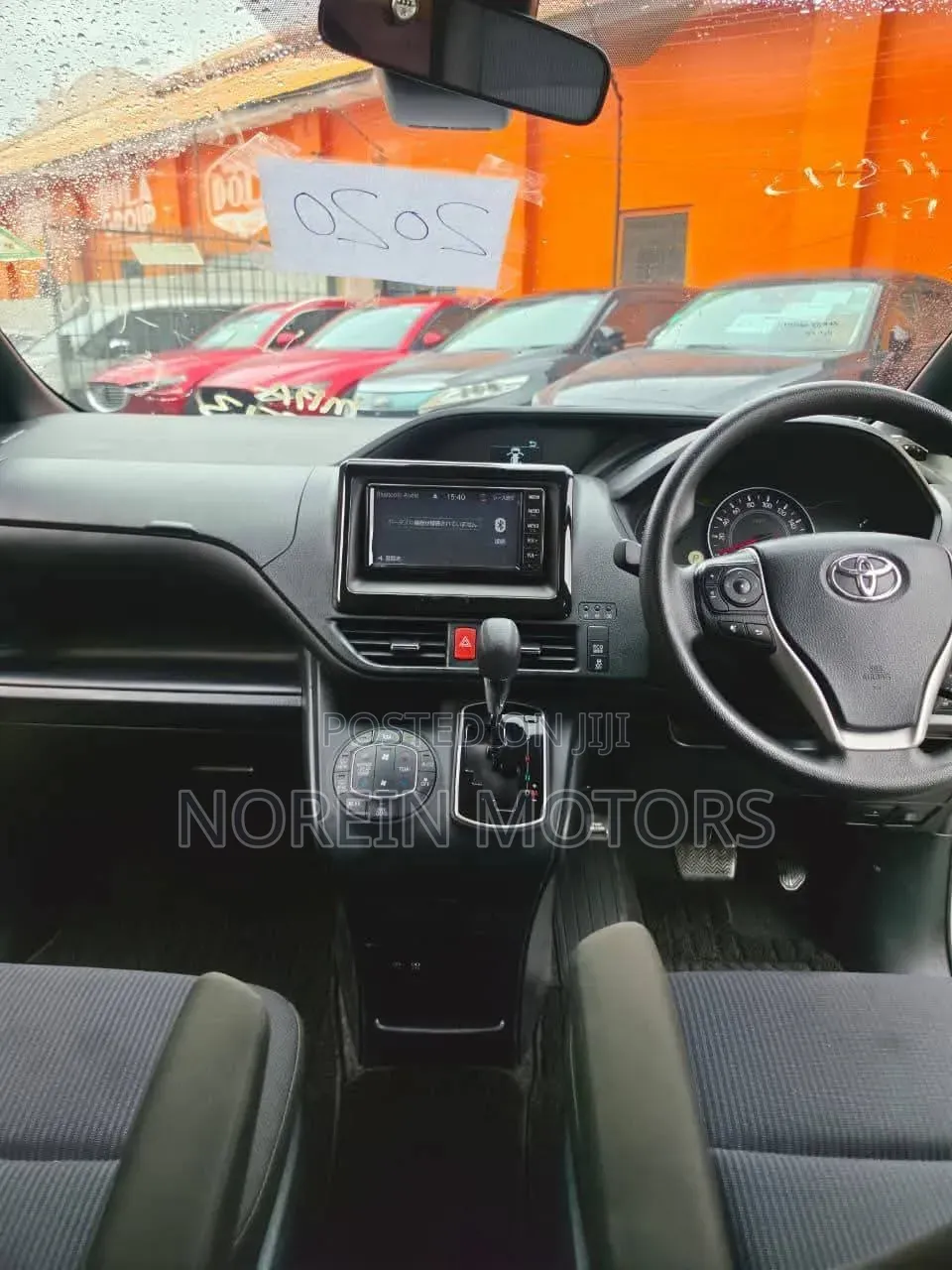 Toyota Noah 2020 Silver