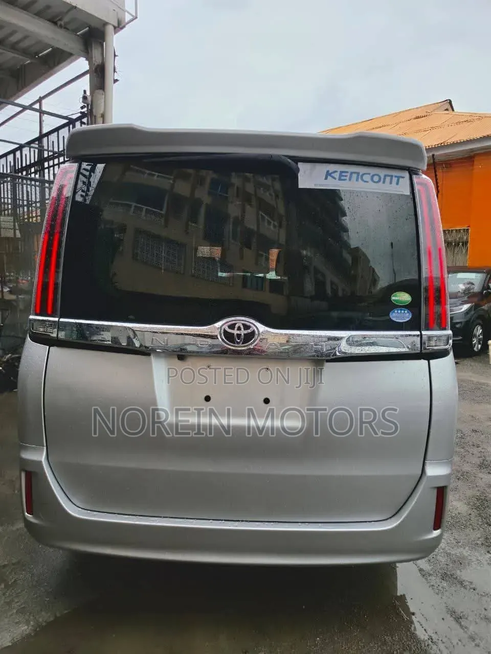 Toyota Noah 2020 Silver