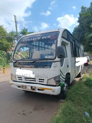 Isuzu NQR 2014 White