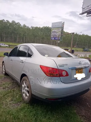 Nissan Bluebird 2010 Silver