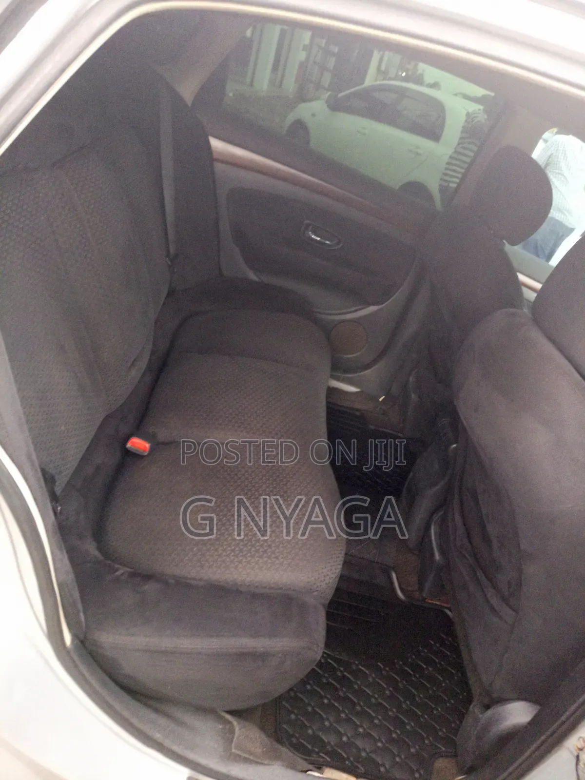 Nissan Bluebird 2010 Silver