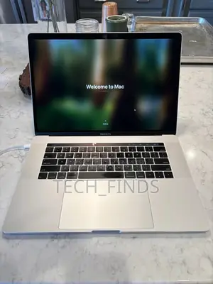 Laptop Apple MacBook Pro 2019 16GB Intel Core i7 SSD 512GB