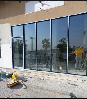 Aluminium Curtain Wall With Tinted Glass Sharp Commercial Finish