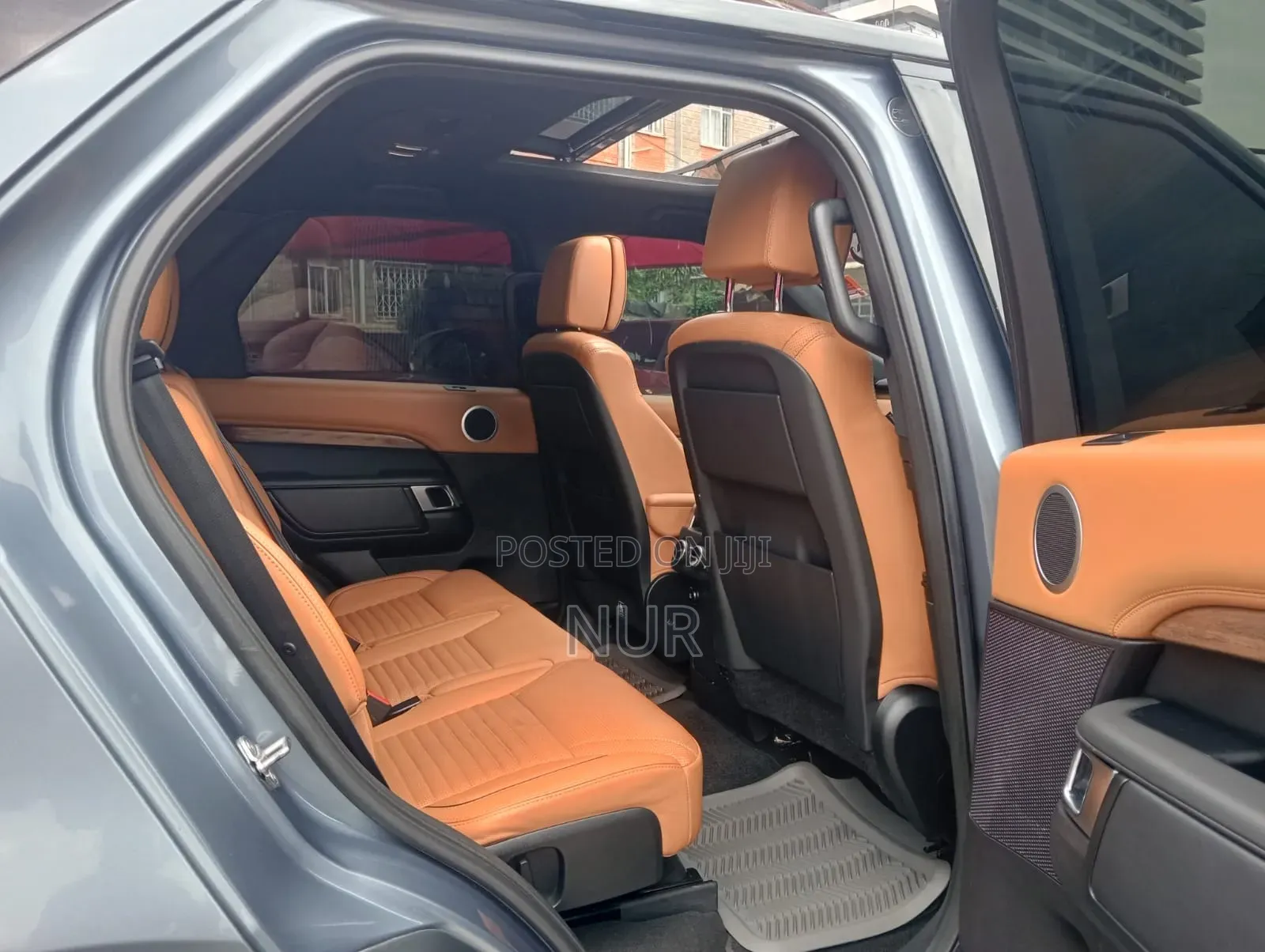 Land Rover Discovery 2018 Blue