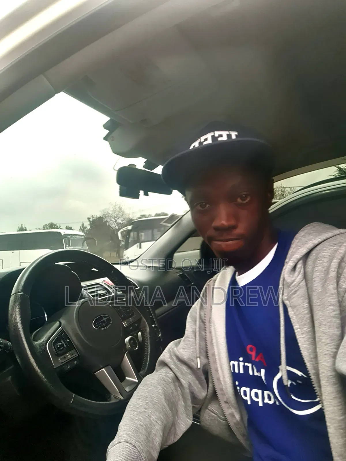 Chauffeur - Mr.Ladema