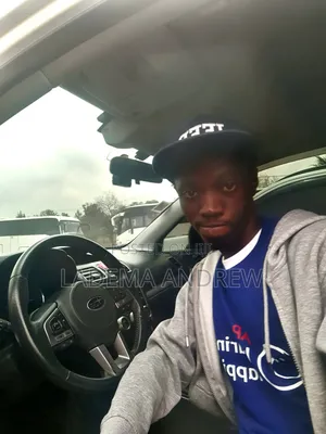 Chauffeur - Mr.Ladema