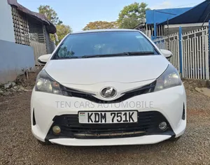 Toyota Vitz 2016 White