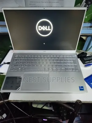Laptop Dell Inspiron 15 5000 8GB Intel Core i5 SSD 256GB