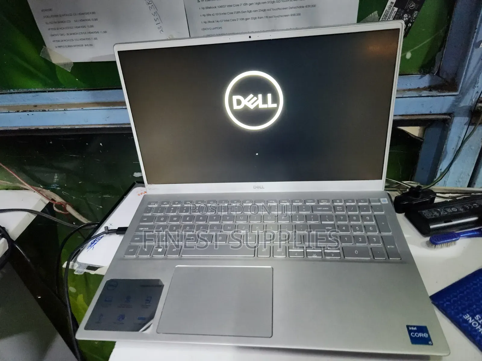Laptop Dell Inspiron 15 5000 8GB Intel Core i5 SSD 256GB