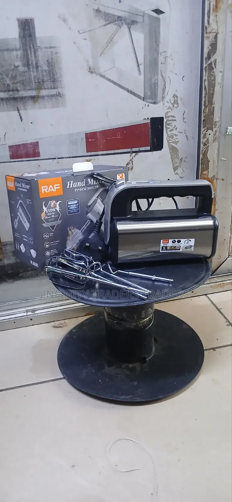 Raf Hand Mixer/ Mixer