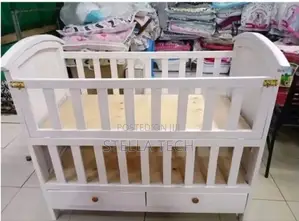 Newborn Baby Cot/Bed