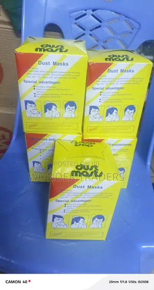Dust Mask -disposable Dust Masks – 50 Pack