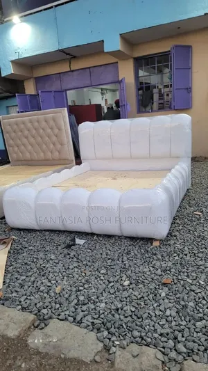 White Padde Bubble Bed Size 5 by 6