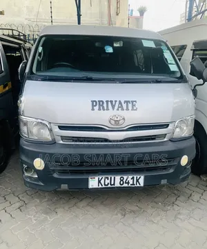 Toyota HiAce 2010 Silver
