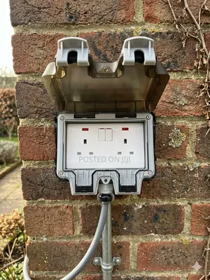 Waterproof Dustproof Flame Retardant Dual Voltage 110v220v Wall Socket