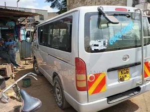 Toyota HiAce 2019 Silver
