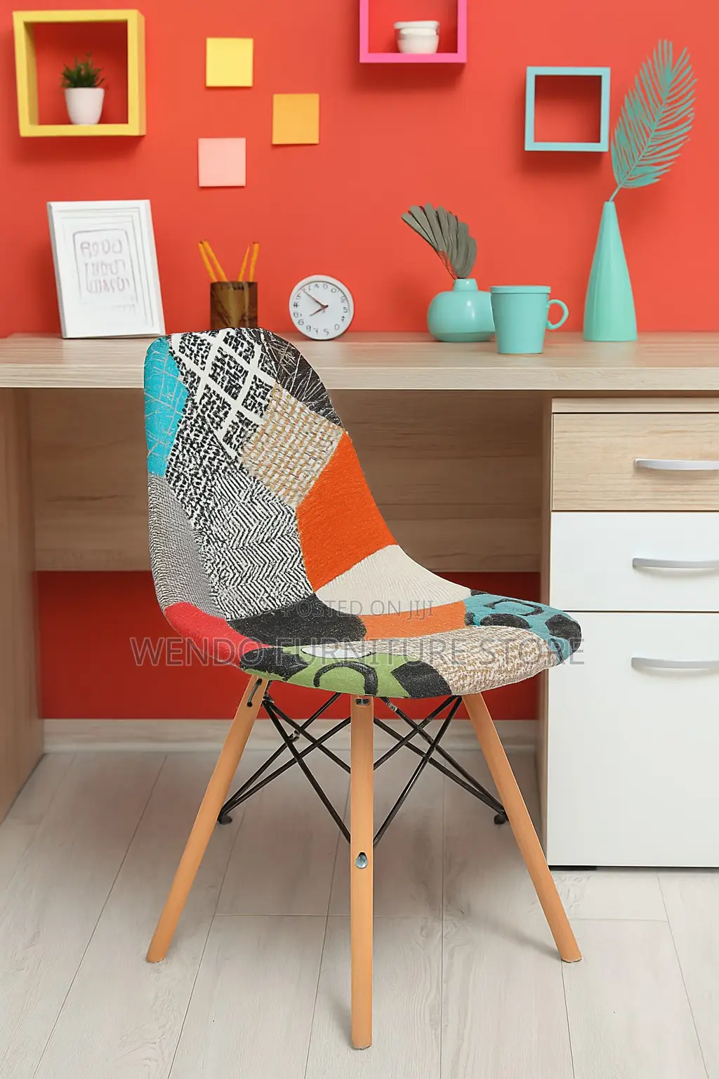 Dining Chairs; Modern Styles Eames Dining Chairs