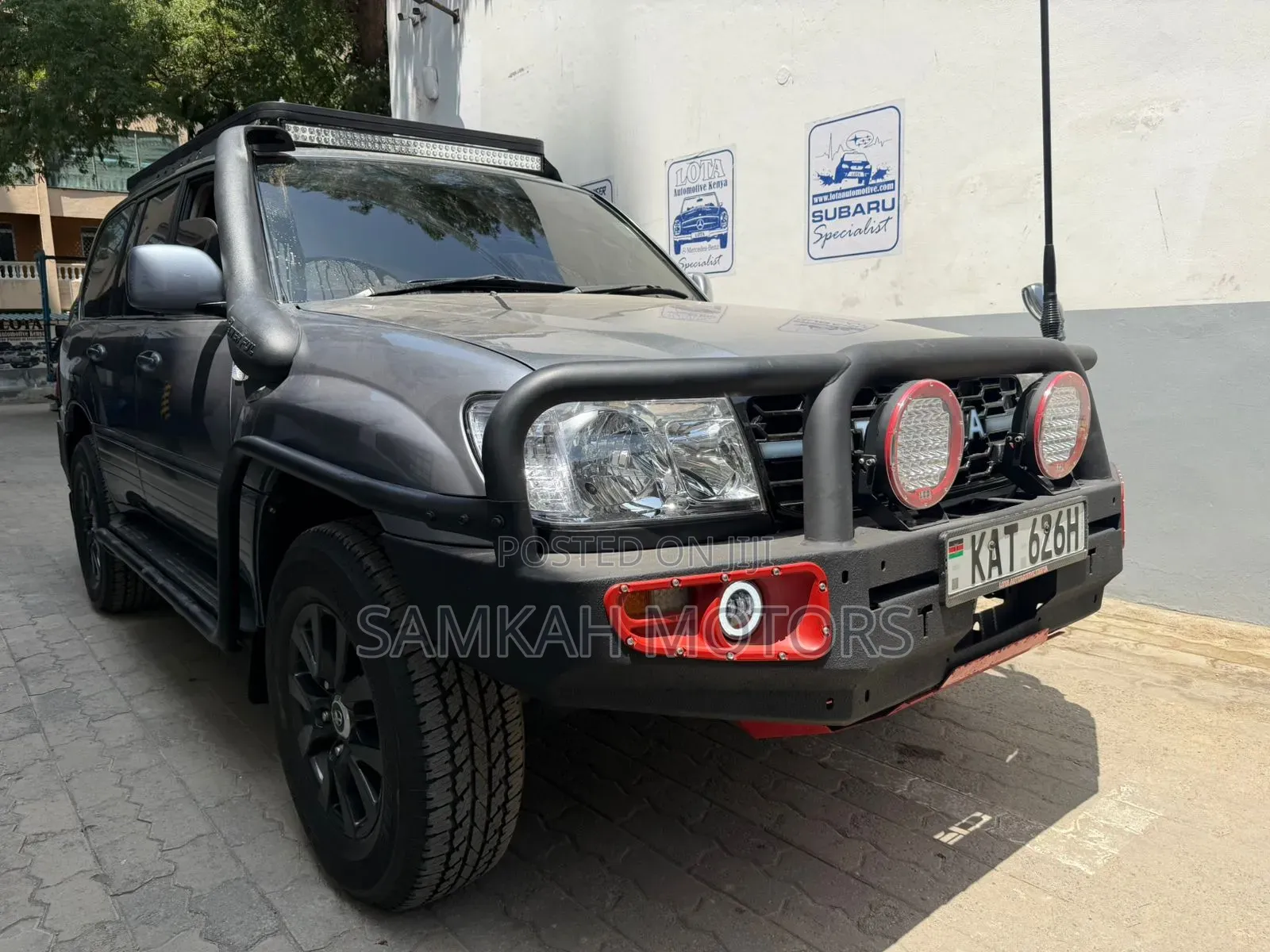 Toyota Land Cruiser 2003 Gray