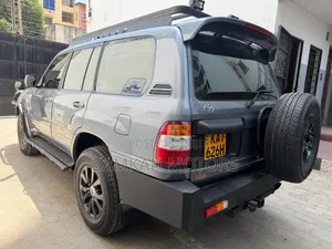 Toyota Land Cruiser 2003 Gray