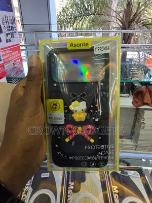 iPhone 17 Pro Max Hello Kitty Phone Case With Charm
