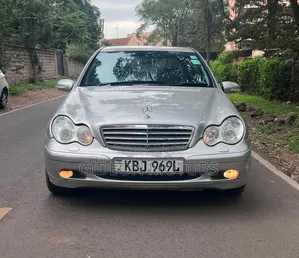 Mercedes-Benz C180 2004 Silver