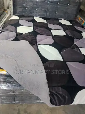 Woolen Duvet 5x6 Warm Soft Comforter Beautiful Patterns