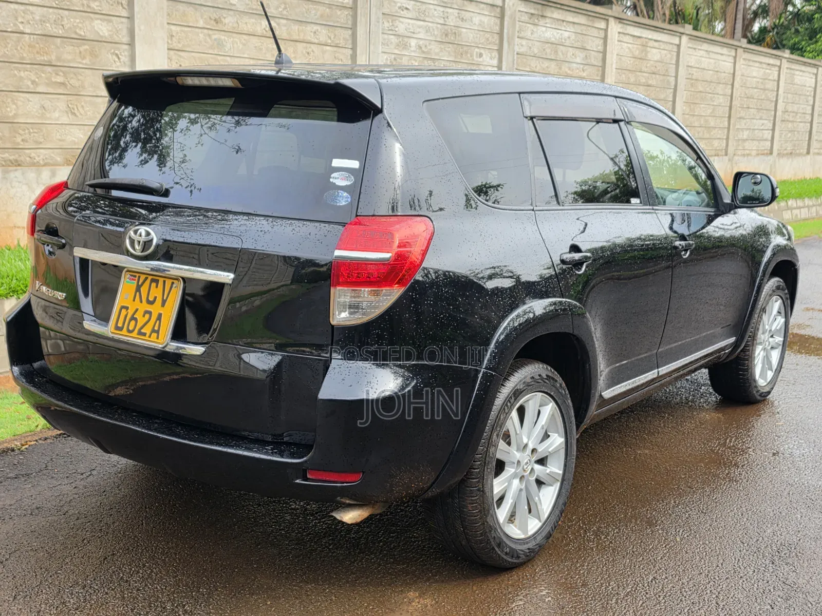 Toyota Vanguard 2012 Matt Black