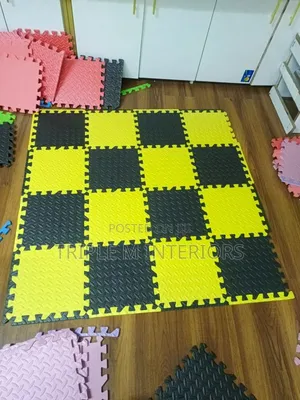 Protect Your Knees:High-Density Interlocking Mat Every Home Gym Needs