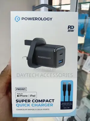 The Powerology Dual Port Super Compact Quick Charger 35w.