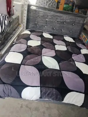 Woolen Duvet 5x6 Patterned Warm Comforter, All Weather