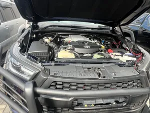 Toyota Hilux 2019 Matt Black
