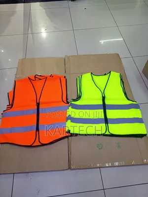 High Visibility Reflective Safety Vest With Zip