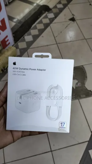 New Dynamic iPhone 17 Pro Max Charger