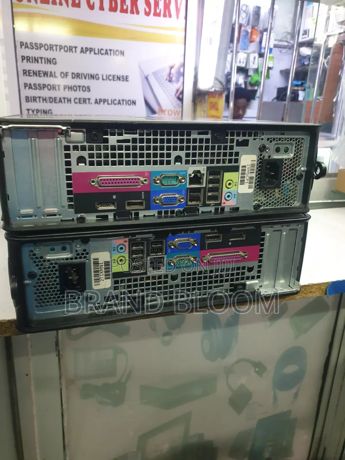 Desktop Computer Dell 2GB Intel HDD+SSD 500GB