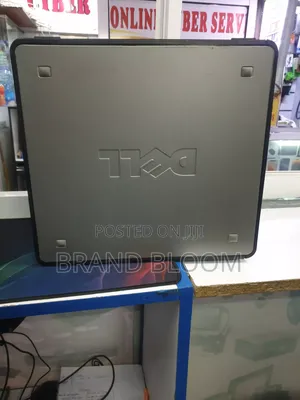 Desktop Computer Dell 2GB Intel HDD+SSD 500GB