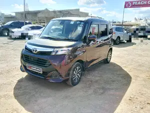 Toyota Tank 2017 Maroon