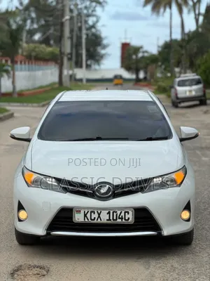 Toyota Auris 2012 White