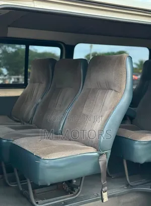 Toyota HiAce 2012 White