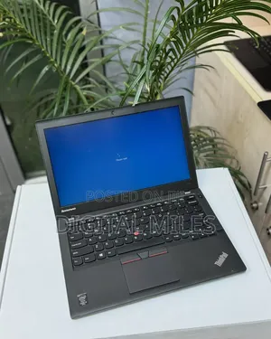 Laptop Lenovo ThinkPad X250 8GB Intel Core i5 SSD 256GB