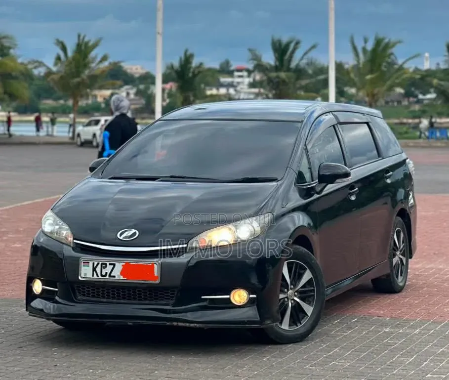 Toyota Wish 2012 Black