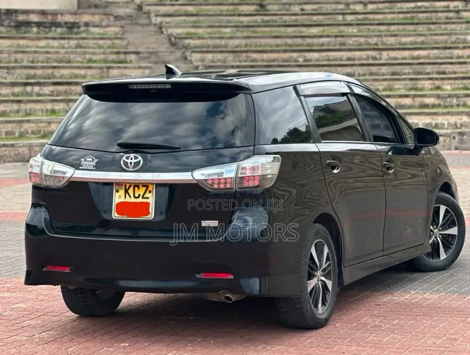 Toyota Wish 2012 Black