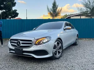Mercedes-Benz E200 2018 Silver